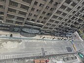 竹北天坑社區鄰房鑑定報告出爐　豐邑建設：安全無虞