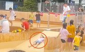 壽山動物園戲水區設計有問題？多童滑倒後腦著地