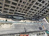 竹北天坑鄰房鑑定　豐邑：安全無虞