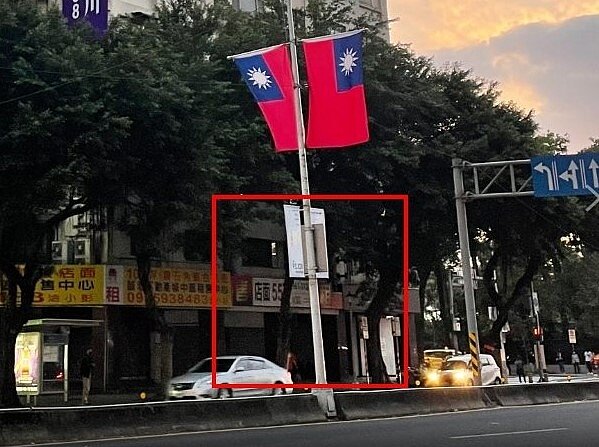 近年積極買店面開設門市的橡木桶洋酒,今年3月花費約1.33億元,購入北市信義區忠孝東路四段1樓店面,做為「橡木桶大巨蛋門市」。紅框處為橡木桶購入店面。圖/台灣房屋集團趨勢中心提供