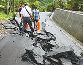 竹崎走山　柏油路出現波浪裂痕