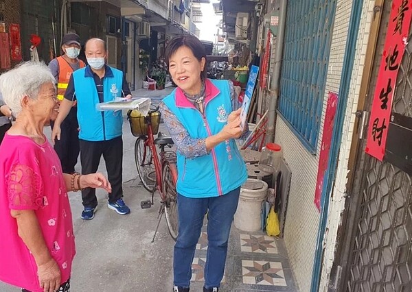 花蓮吉安鄉家戶門牌自2006年全面更換迄今已有17年,有些門牌因牌面褪色、斑駁無法辨識,鄉公所陸續替全鄉18村換發新的智慧門牌。圖/吉安鄉公所提供