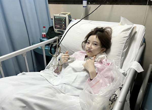 大陸網紅歌手馮迪莫驚傳罹患晚期甲狀腺癌,醫師表示年輕女性罹病者多,但癒後多良好。圖/截自微博「冯提莫」