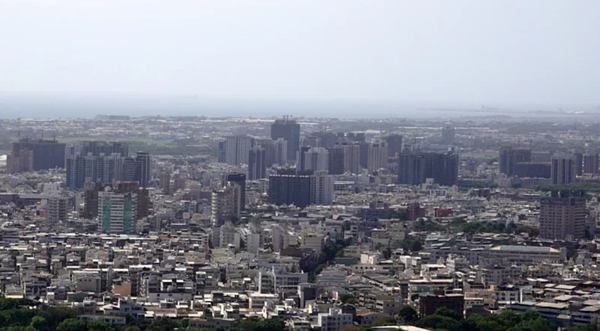 今年上半年六都買賣移轉棟數達10.73萬棟、年減18.4%。示意圖。記者劉學聖/攝影