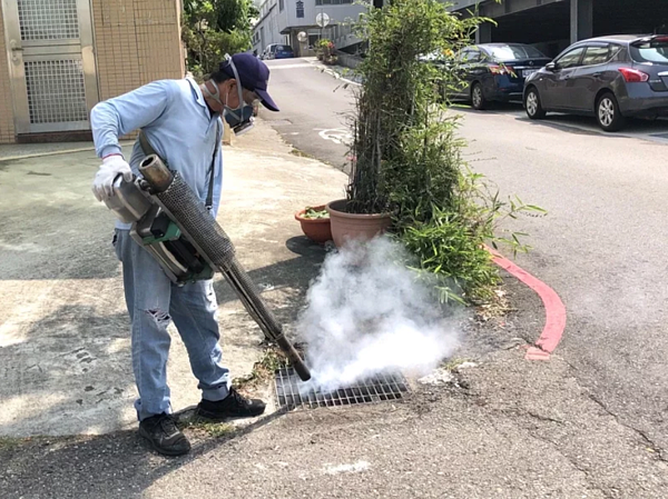 台中市登革熱感染者感染源不明，市府擴大消毒預防。圖／台中市政府提供