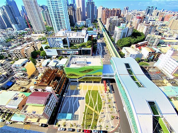 台中「這款宅」2年漲超多!漲幅前10名曝光 北屯最受惠 台中捷運通車滿2年,帶動捷運站周遭房市表現,其中烏日站、文心森林公園站兩站周遭房價漲幅均超過3成為最多。圖/永慶房產集團提供