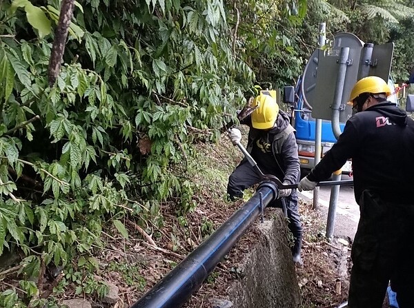 烏來區信賢里換上HDPE管線使供水更加穩定。圖/新北市政府提供