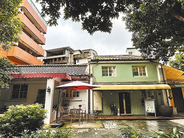 網溪別墅申請跨區容積移轉至三重乙種工業區,新北市提送內政部都委會審議,不過委員認為該案涉及課題較多,因次退請補充詳細資料。(摘自新北市觀光旅遊網/呂健豪新北傳真)