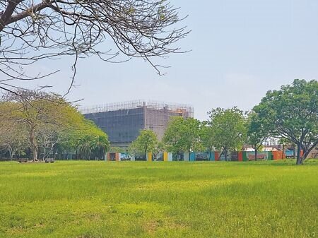 雲林布袋戲傳習中心目前正趕工興建中,預計明年完工。(周麗蘭攝)