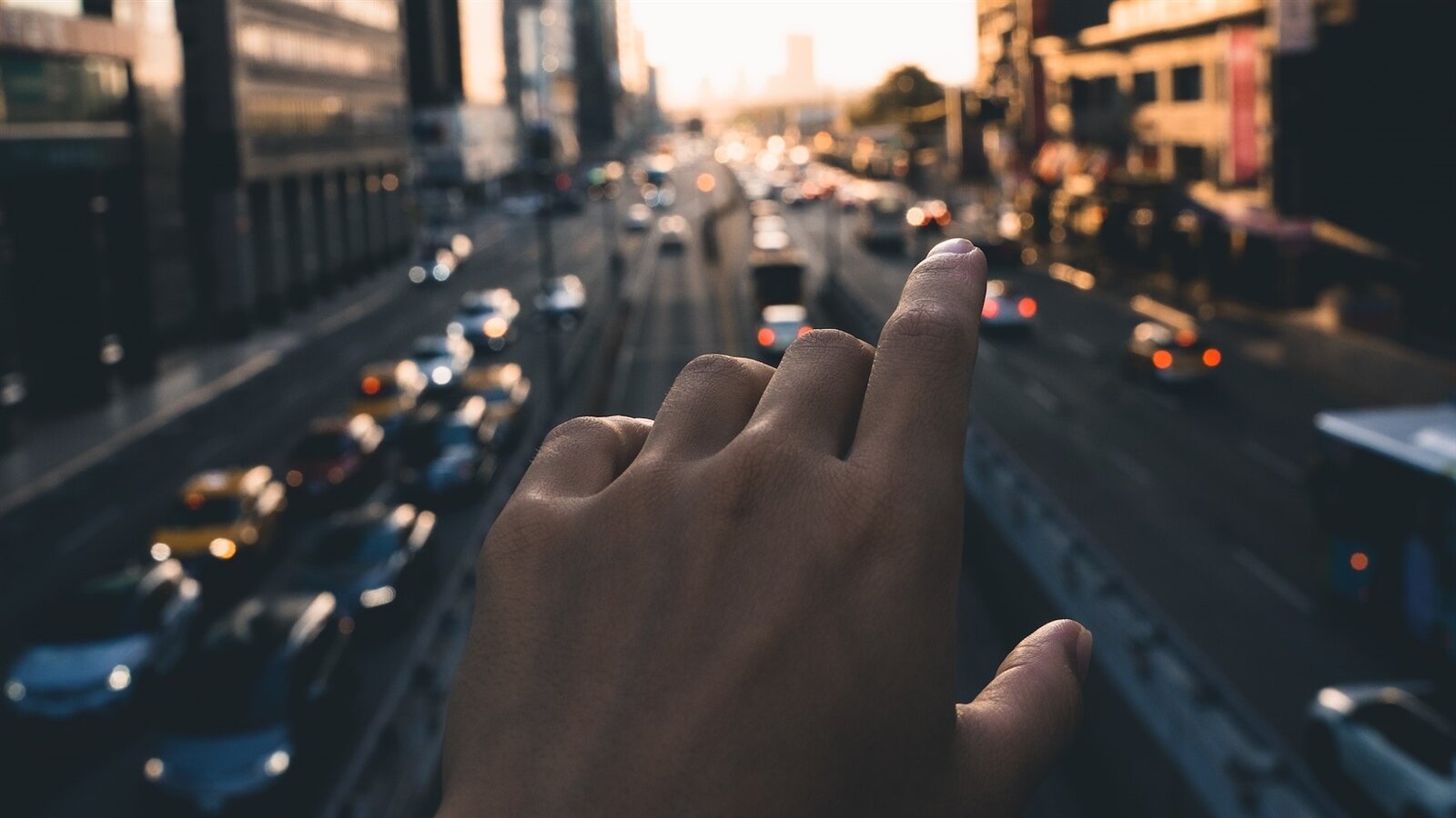 ▼打房措施雖然帶來短暫的希望,但高房價讓人希望破碎。(示意圖/pexels)