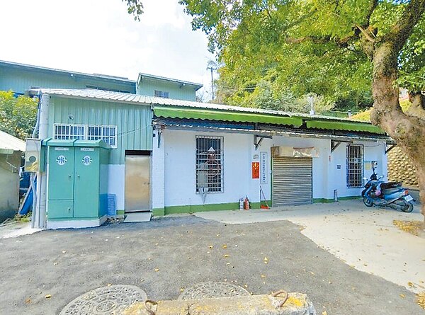 新北市民政局近3年來補助1.8億餘元，作為市民活動中心修繕、新建設備等費用，但截至去年底，有164座市民活動中心未通過建築物公共安全檢查，其中樹林區坡內（圖）、瑞芳區瓜山2座活動中心曾在去年停止租借。（樹林區公所提供／蔡雯如新北傳真）
