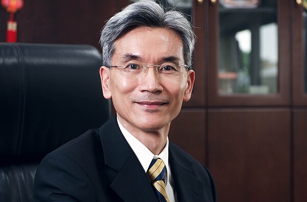 環境部長則將由國立中興大學校長薛富盛接任 。圖/行政院提供