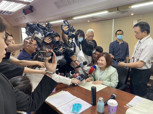 外界質疑今年政府撥補的750億元有灌水嫌疑,勞動部發聲明回應。 記者葉冠妤/攝影