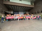 台北市成功市場改建　上百攤商抗議反地下化