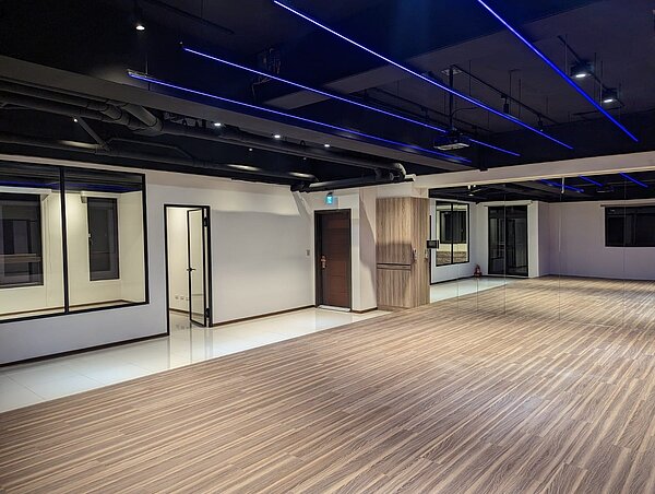 新店未來基地多功能展演空間。圖/新北市青年局提供