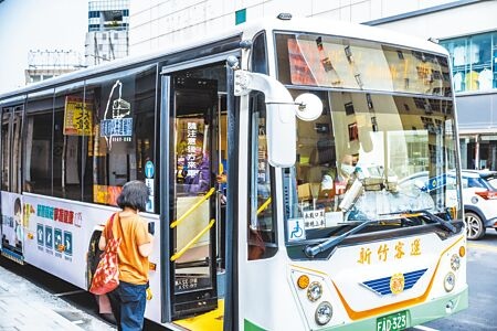 
新竹客運54條公車路線不續營，公路總局確定專案補助金額每公里提高到52.174元，交通部將在8月10日審議。（羅浚濱攝）

