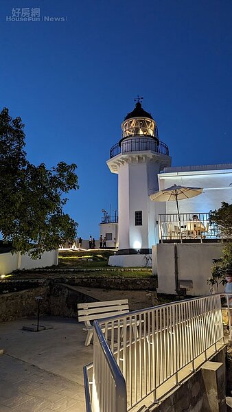 海岸線咖啡高雄燈塔店04