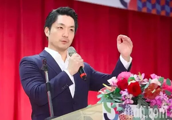 台北市長蔣萬安今天上午出席台北市112學年度校(園)長布達、宣誓及交接典禮。記者曾吉松/攝影