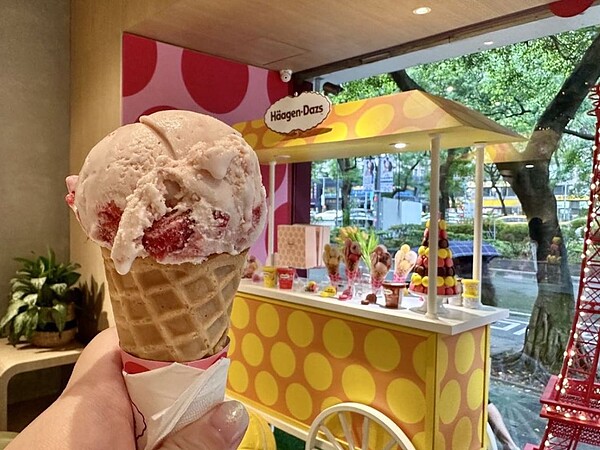 只要預訂高鐵國旅聯票,Klook獨家送出哈根達斯買一送一優惠,只要門市現場有不限口味都可憑券兌換。Klook提供