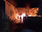 台南民宅廚房今晨竄出明火　一家六口逃生