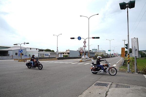 新竹縣今年向中央爭取新增3支建置固定式聲音照相設備,在環保局多次前往各鄉鎮市現勘,和民代建議及民眾陳情熱點路段等評估後,選定三處地點設置。圖/新竹縣政府提供