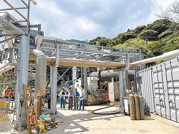 「金山硫磺子坪地熱示範區」將在10月投入營運，為新北首家地熱發電廠。圖／新北市經發局提供
