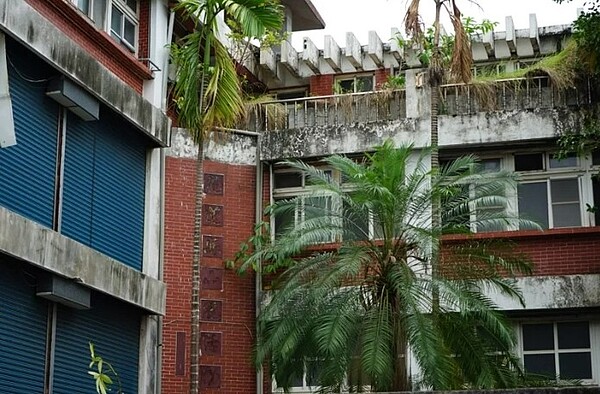 花蓮縣原住民會館閒置14年將拆除重建,縣府公開甄選民眾創新營運想法。本報資料照片