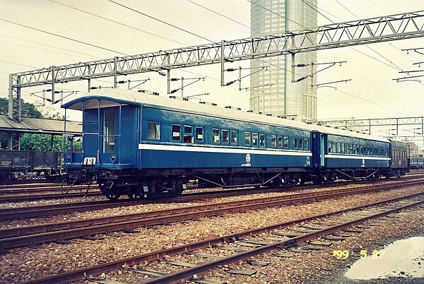 百年木造車廂。圖／台鐵局提供