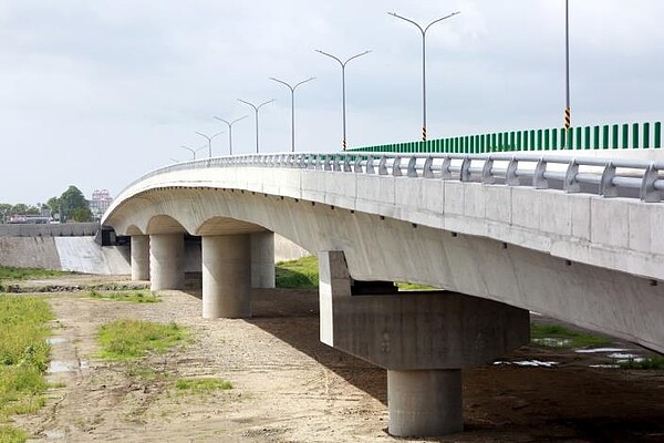 台1線急水溪橋改建完工。圖／台南市政府提供