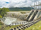 斷水12天　台東縱谷農田終於進水了