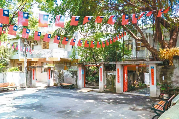 時藝多媒體傳播公司標下空軍三重一村，正陸續找藝術家、商家進駐。圖／時藝多媒體傳播公司提供