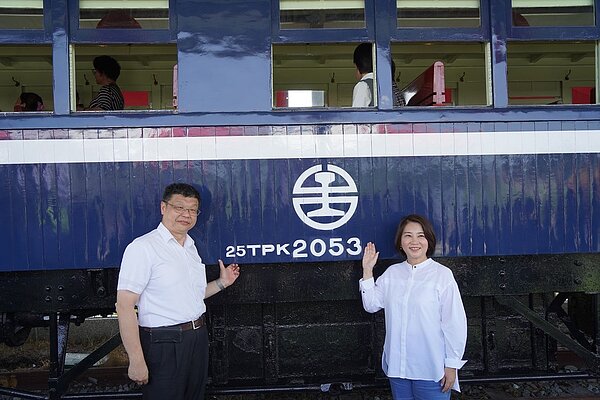 TPK2053號木造車廂潮州鐵道園區。圖/屏東縣政府提供