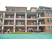 創立64年　苗栗武榮國小跟最後3生一起「畢業」了