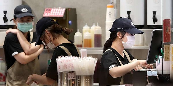 勞動部長許銘春16日證實,基本工資審議委員會將於9月初召開。圖/中時報資料照片