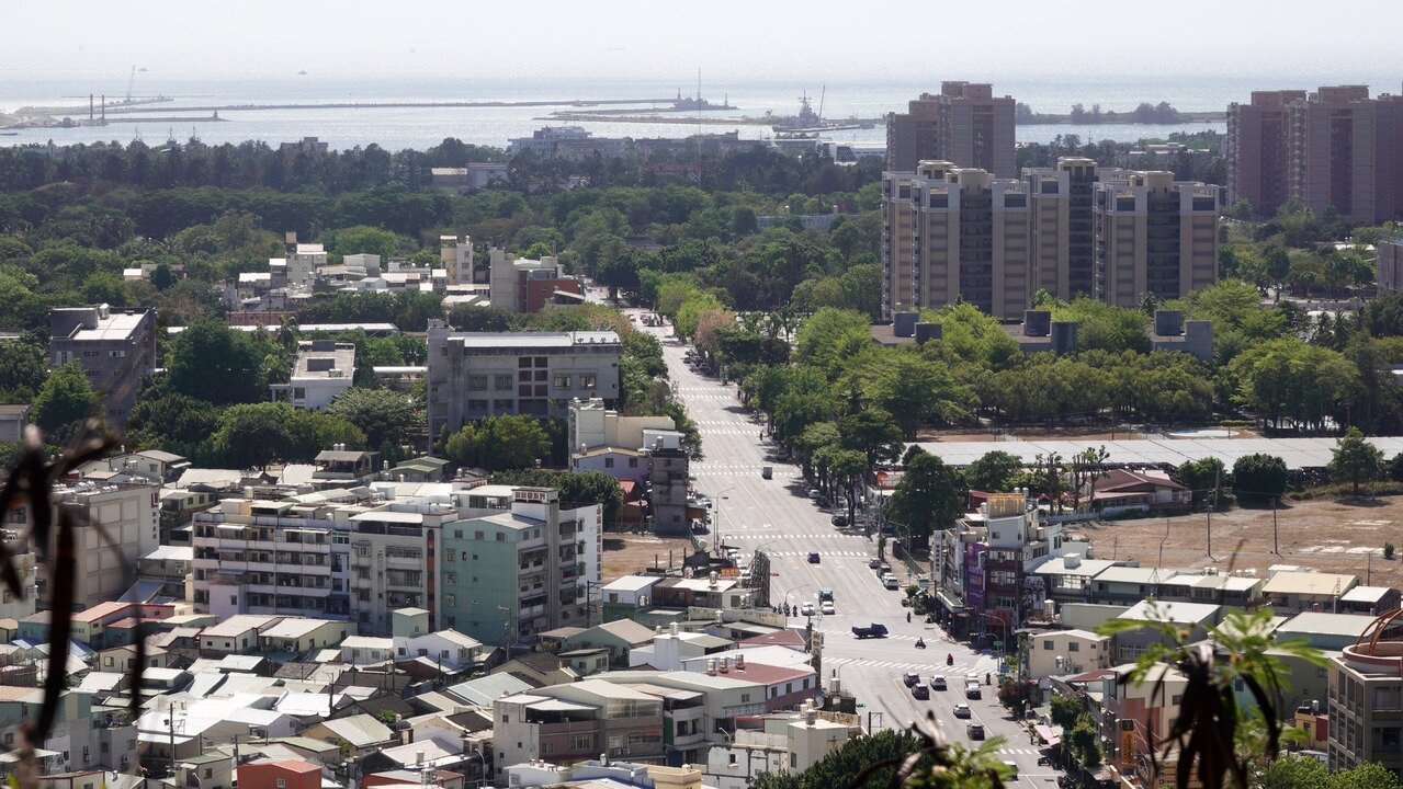 高雄最親民房價300萬元可買房，以三民區最熱門。高雄房市示意圖。記者劉學聖／攝影 