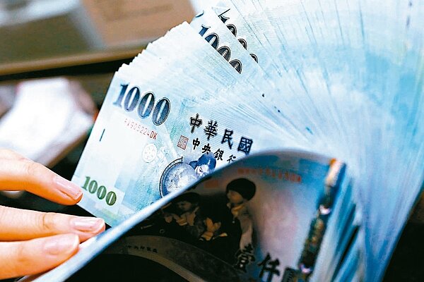 今年每人基本生活費可望調高至20.2萬元，較去年19.6萬元增加6,000元，明年5月報稅適用，多口之家較有感，估逾200萬戶受惠。
 圖／聯合報系資料照片