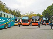 開學鬧司機荒　有錢不見得有校車坐