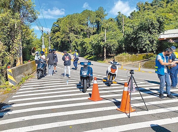 網路影片〈山道猴子的一生〉竄紅,片中提到的台7乙線為許多車友的跑山聖地。(警方提供/蔡明亘桃園傳真)