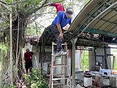 不只送物資！台南愛心銀行助獨老修屋