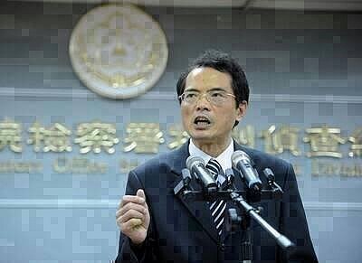 張進豐曾任特偵組發言人、台灣高檢署檢察官,偵辦過包括前總統陳水扁任內的二次金改弊案、四大基金炒股案、林益世設貪案、劉泰英貪瀆案,中國三鹿毒奶粉案、警察特考洩題案,更是知名律師。圖/截自臉書《張進豐律師事務所》