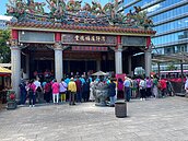 開漳聖王諸神尊蒞臨　湖興里民參與會香