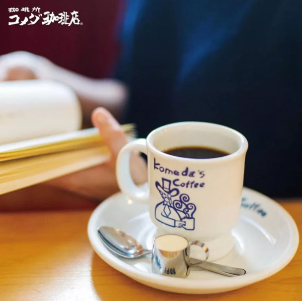 部分店舖飲料類漲幅約5%。圖／摘自客美多咖啡 Komeda's Coffee臉書粉絲團。