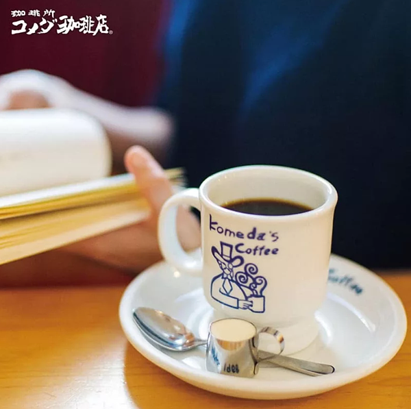 部分店舖飲料類漲幅約5%。圖/摘自客美多咖啡 Komeda's Coffee臉書粉絲團。