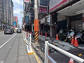 板橋長江路施工展延2月「塞爆」　居民怨：經過像惡夢