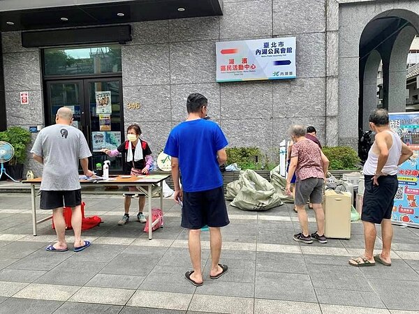 湖濱里陳尤雪里長 幸福有里資收站