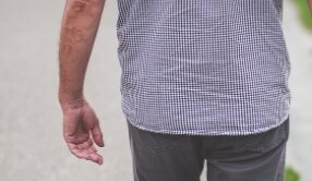 ▼爸爸生病已久,隨時可能離世。(示意圖/pixabay)