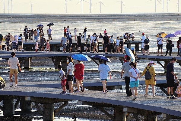 香山濕地生態館未來升級為台灣北部第一個海洋保育中心,成為環境教育及生態旅遊基地。圖/產發處提供
