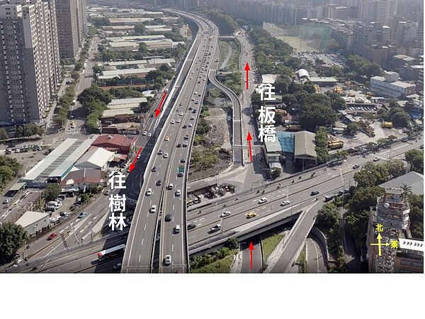 板城路調整為配對單行道。圖/新北市交通局提供