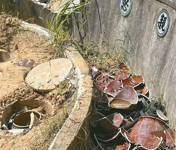 嘉義縣政府執行市立殯葬所聯外道路拓寬工程,有縣民未遷葬,近日發現祖墳遭挖。記者黃于凡/翻攝