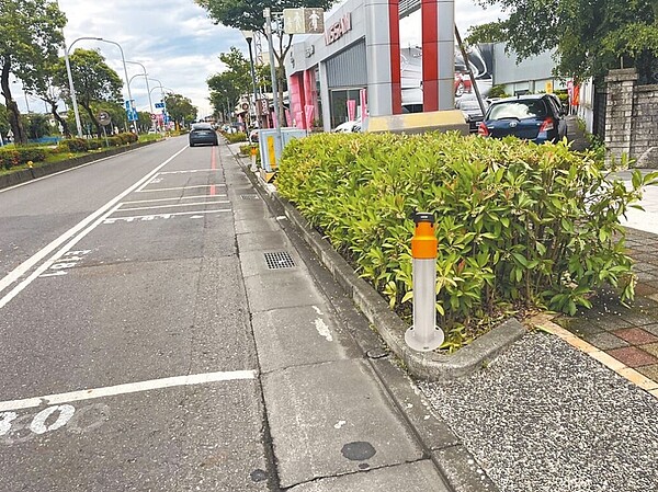 為改善人工開單錯誤率及彌補開單人力不足缺口,宜蘭縣政府2021年7月試辦智慧化停車開單計畫,使效率提升2.5倍,2024年4月10日起擴大計畫,將在295席停車格安裝智慧車柱。圖/宜蘭縣政府提供